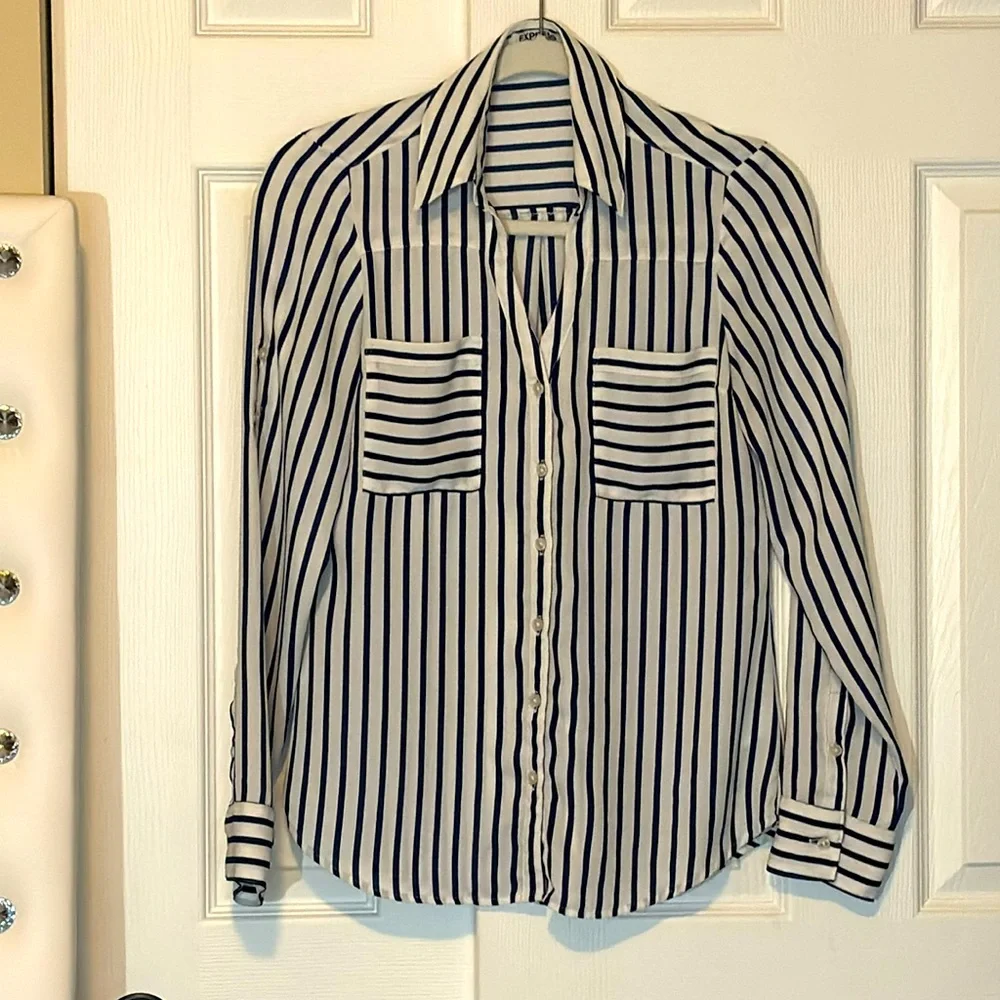 Express Brand - Picture 2 of 2